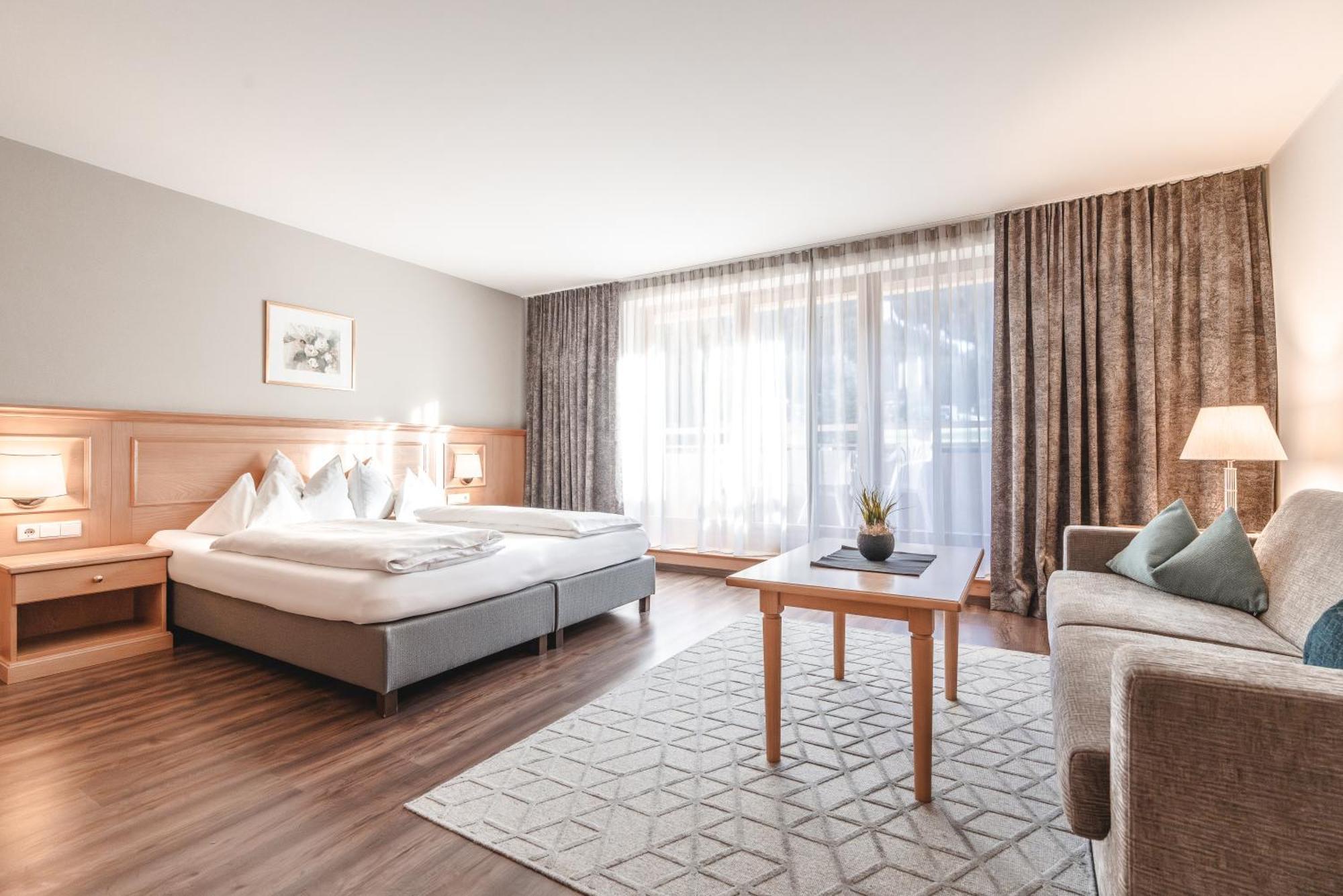 Hotel Reischach Brunico Extérieur photo