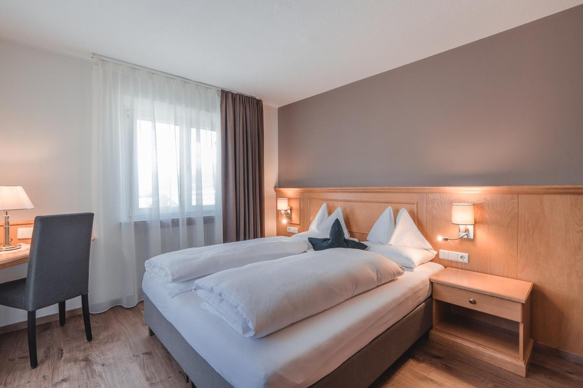 Hotel Reischach Brunico Extérieur photo