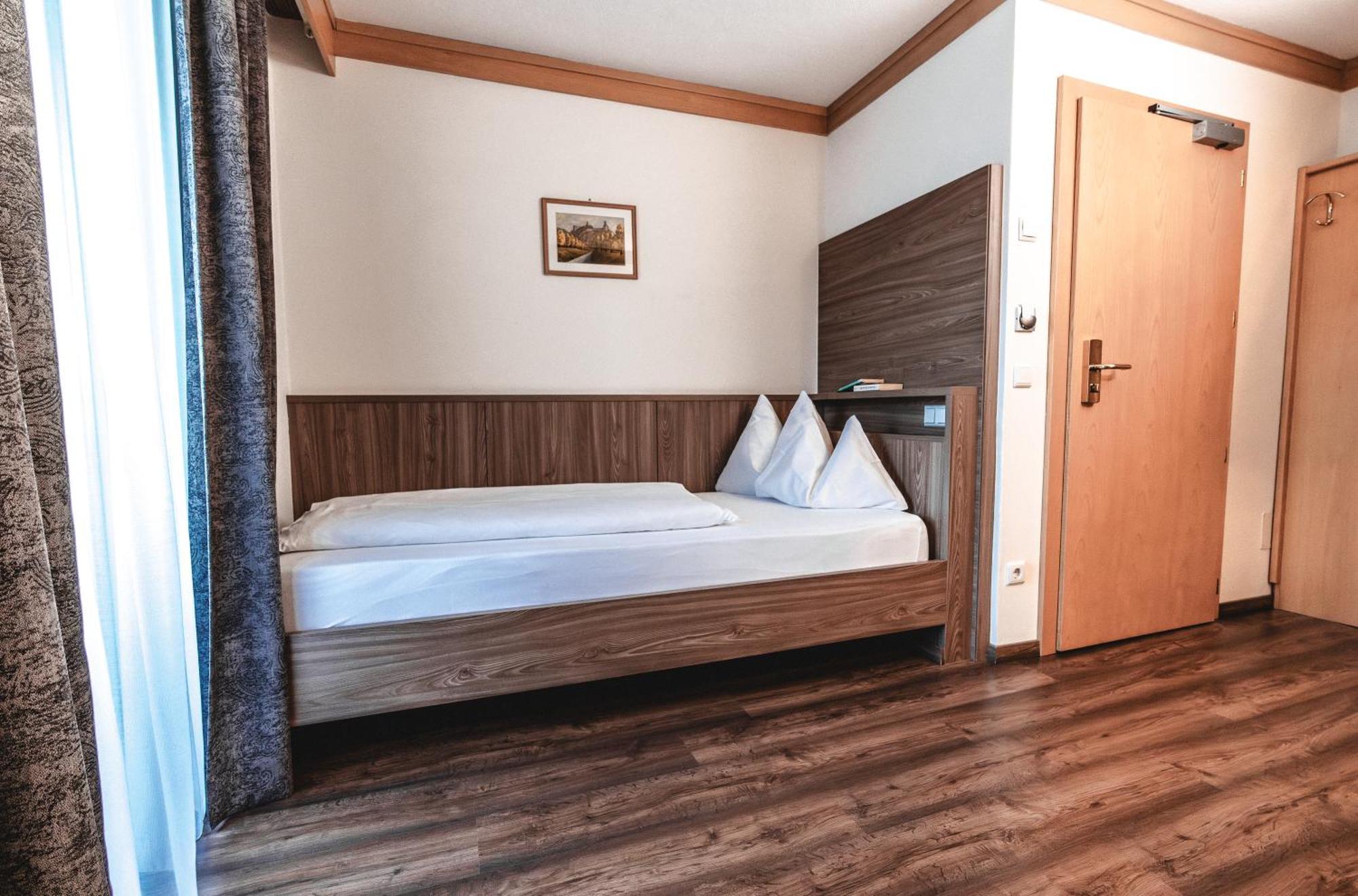 Hotel Reischach Brunico Extérieur photo
