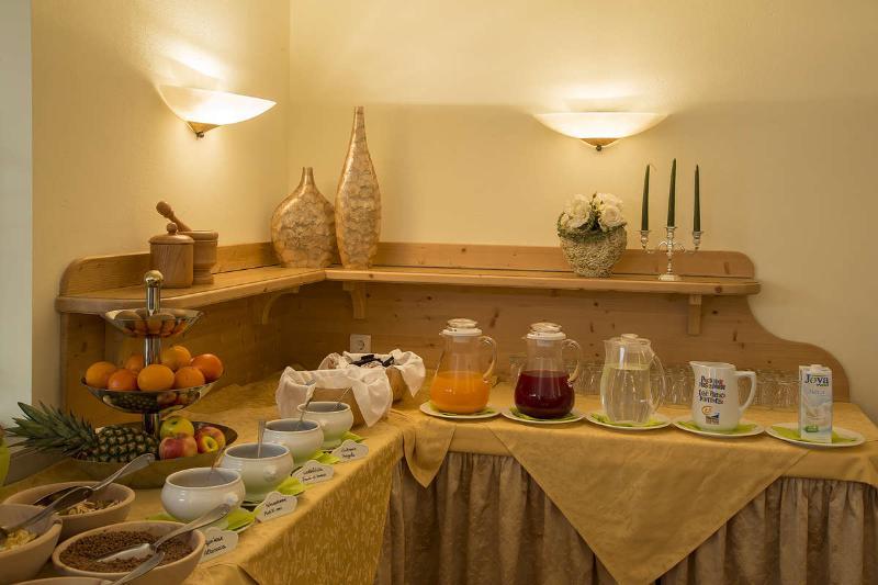 Hotel Reischach Brunico Extérieur photo